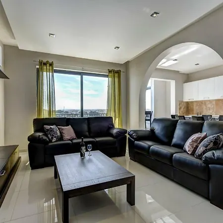 Tigne Seafront Apartments & Penthouse With Heated Jacuzzi Lejlighed Sliema
