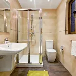 Tigne Seafront Apartments & Penthouse With Heated Jacuzzi Διαμέρισμα