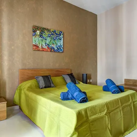 Tigne Luxury Seafront Apartments & Penthouse With Heated Jacuzzi Sliema