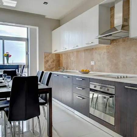 Tigne Luxury Seafront Apartments & Penthouse With Heated Jacuzzi * Sliema