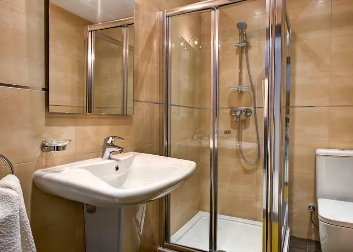 Tigne Luxury Seafront Apartments & Penthouse With Heated Jacuzzi * 슬리에마