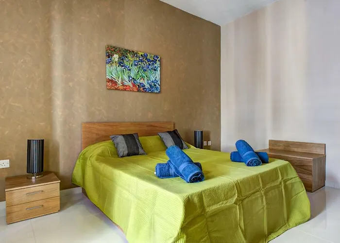 Tigne Luxury Seafront Apartments & Penthouse With Heated Jacuzzi 슬리에마