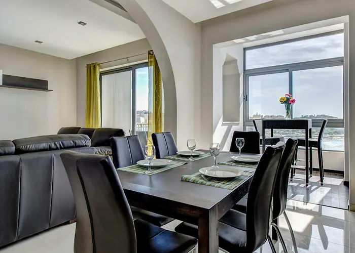 Tigne Luxury Seafront Apartments & Penthouse With Heated Jacuzzi * スリーマ